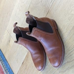 Adelante leather handmade women's Chelsey boots size 7.5